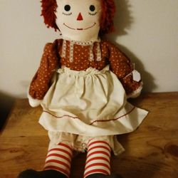 Really Cute Collectible Raggedy Anne 
