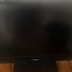 Two 60 Inch Tvs 60 $ Each 