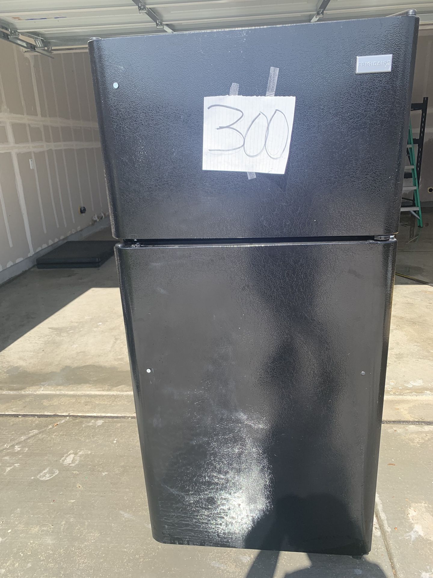 Refrigerator (Frigidaire) excellent condition