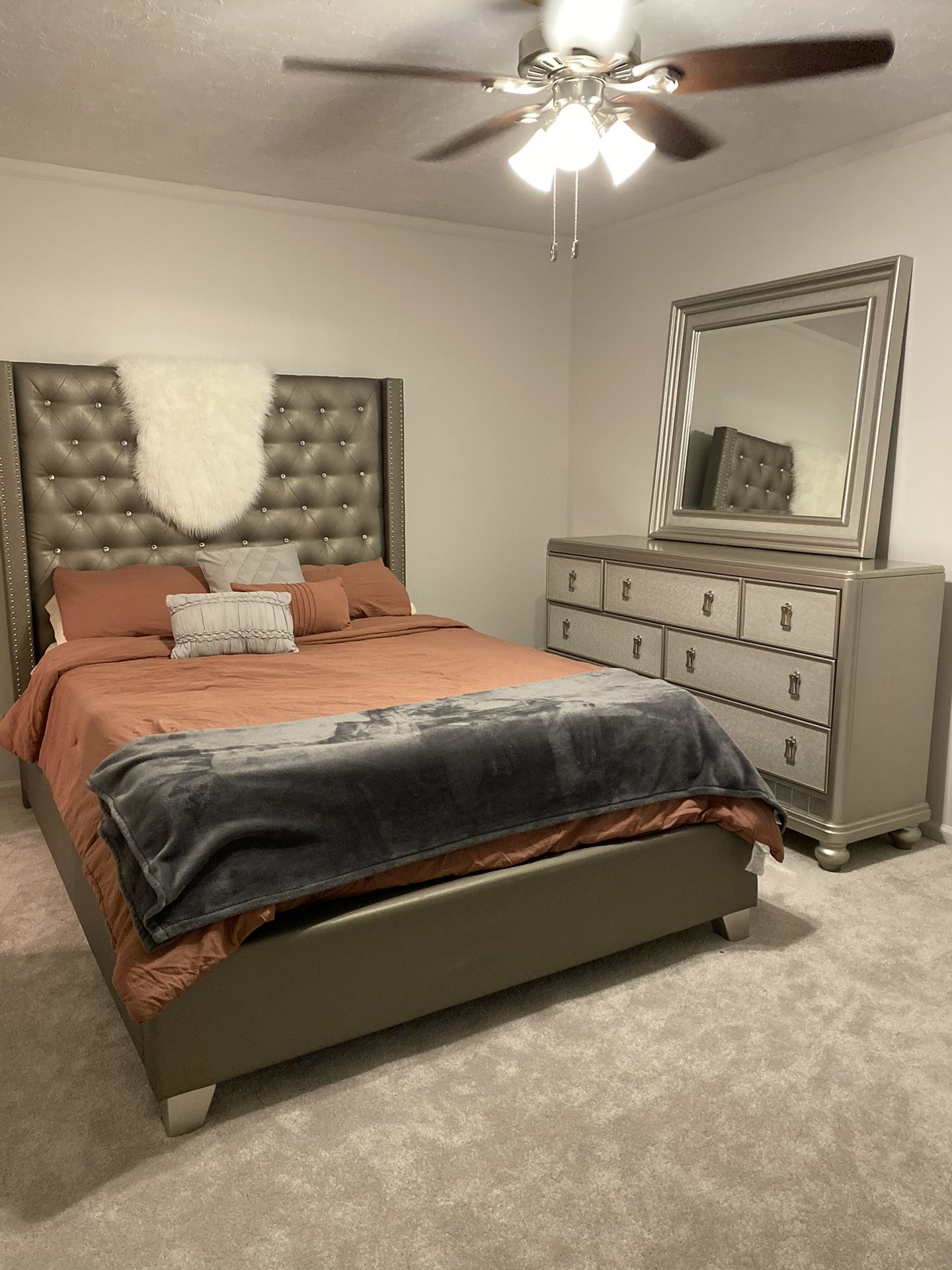 Queen Bed frame & clothes dresser with mirror