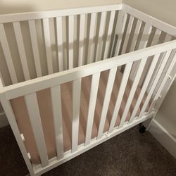 Baby Mini Crib