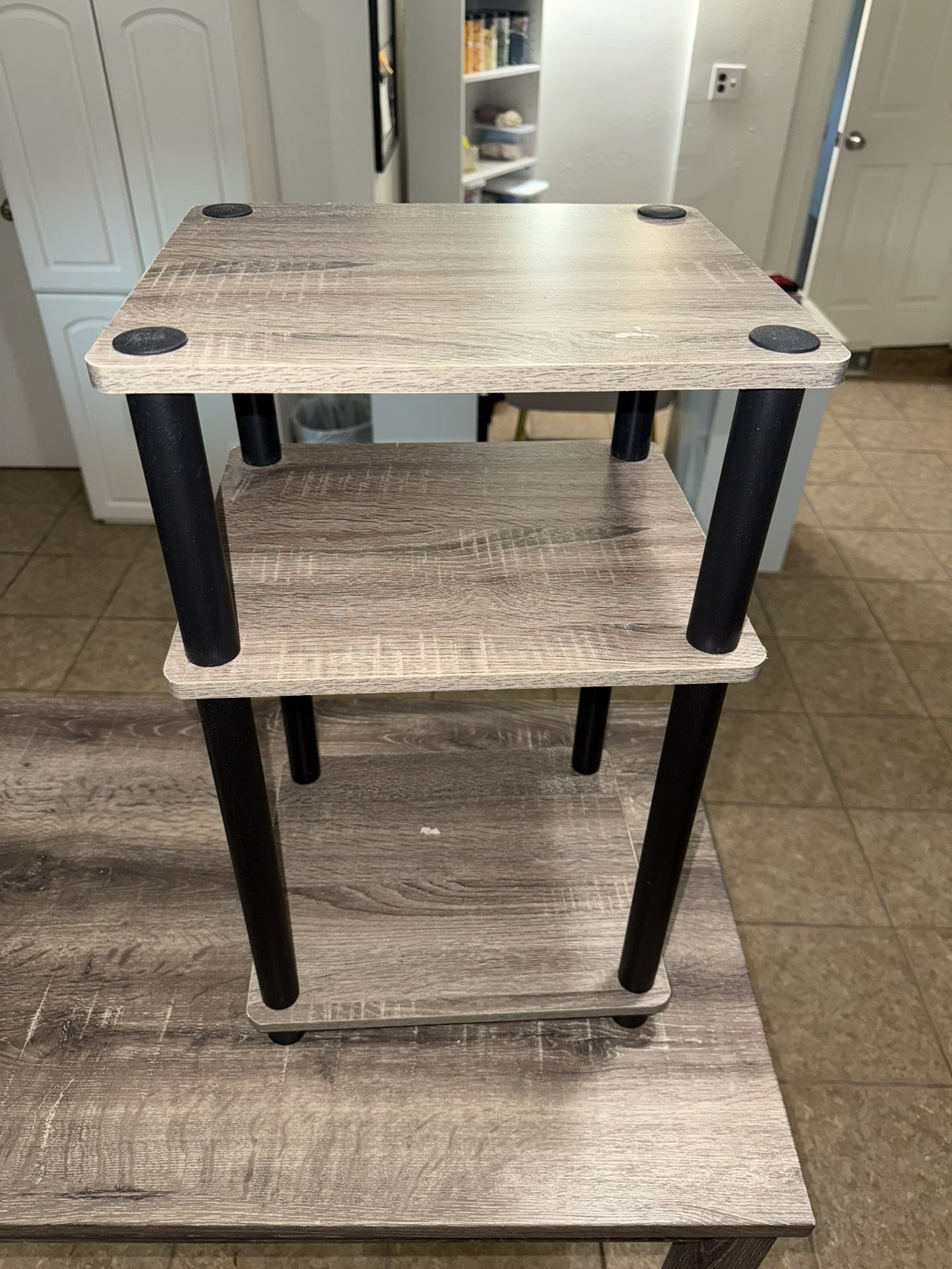 End Table / Side Table