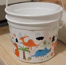 Dinosaur Bucket