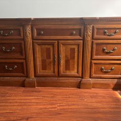 DRESSER FROM CL BARNES FURNITURE 