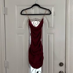 Wine red dress with chains