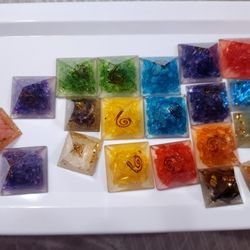 Resin items wholesale 