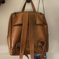 Brown leather travel bag