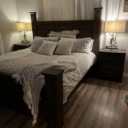 King size Bedroom Set