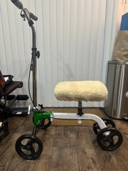 Zler foldable compact knee scooter