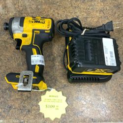 10033 DEWALT 60896