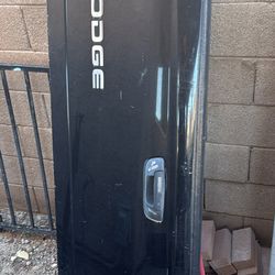 2002-2008 Dodge Ram tailgate