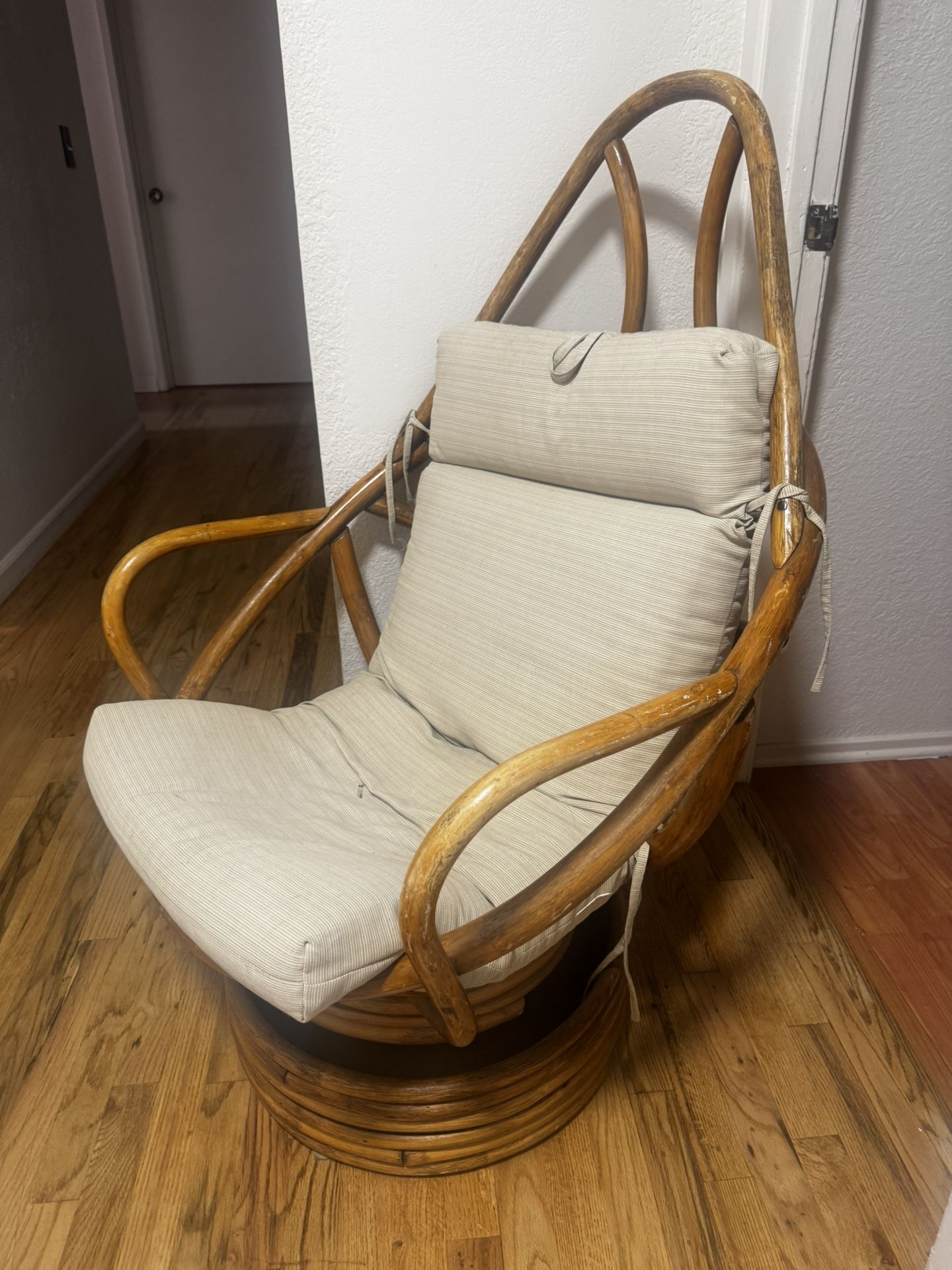 Rattan Swivel Chair