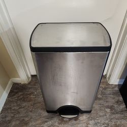 stainless steel kitchen trash can used Good Conditions 