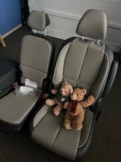 Grey and light grey oem Kia Sedona leather seats