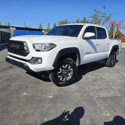 Toyota Tacoma Trd-offroad 2,017