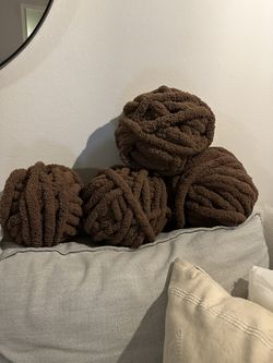 Yarn Bee chunky Knit Yarn Skeins In Coffee