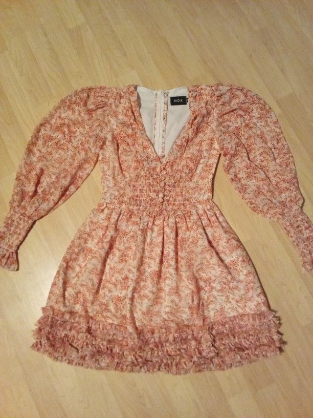 NWOT Floral Ruffle Dress