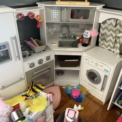 Play Kitchen 