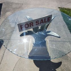 Glass Table With Leaf Stand Nice!!! 👍pick Up Only 🙏