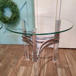 Set Of Two Beautiful End / Side Tables