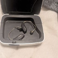 Needs Batteries But Works Perfect 