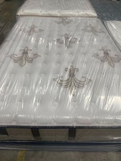 Queen Stearns & Foster Estate Luxury Firm mattress