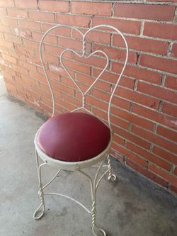 Antique Wrought Iron Heart Back Ice Cream Parlor Chair