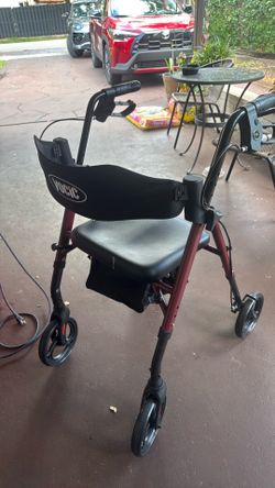 4 wheel walker with hand brakes