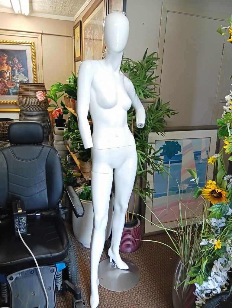 Mannequin