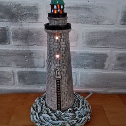 Lefton.  Lighthouse. 1998. Atlantic Region. Lights Up. Excellent Condition. Quality!