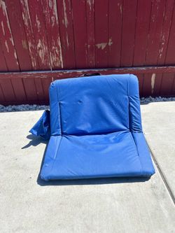 Reclining seat / chair with cup holder side