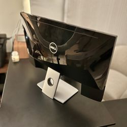 Dell 19” Monitor - Works Great!