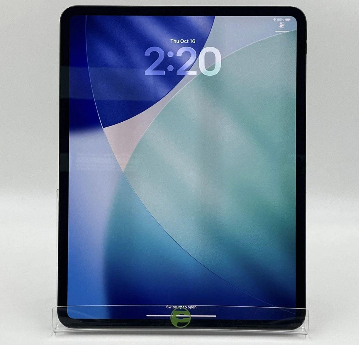 Ipad pro M4 13" 100% battery health cellular + wifi unlocked - iphone + mbp cash trades? 14 15 16