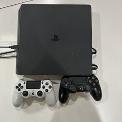 PlayStation 4 1TB Console