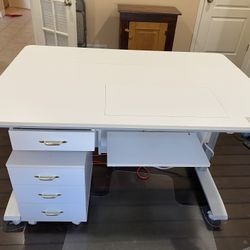 Horne 3000 Electric Lift Sewing / Cutting Table 