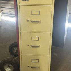 4 Drawer File Cabinet 