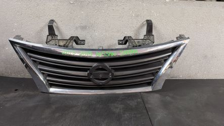 2013-2014-2015 NISSAN SENTRA GRILL OEM USED #10477