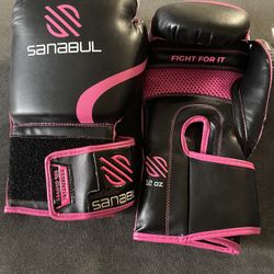 Women’s Boxing Gloves