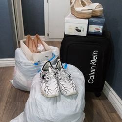 90% NEWWWWW WOMEN'S CLOTHES & SUIT CASE