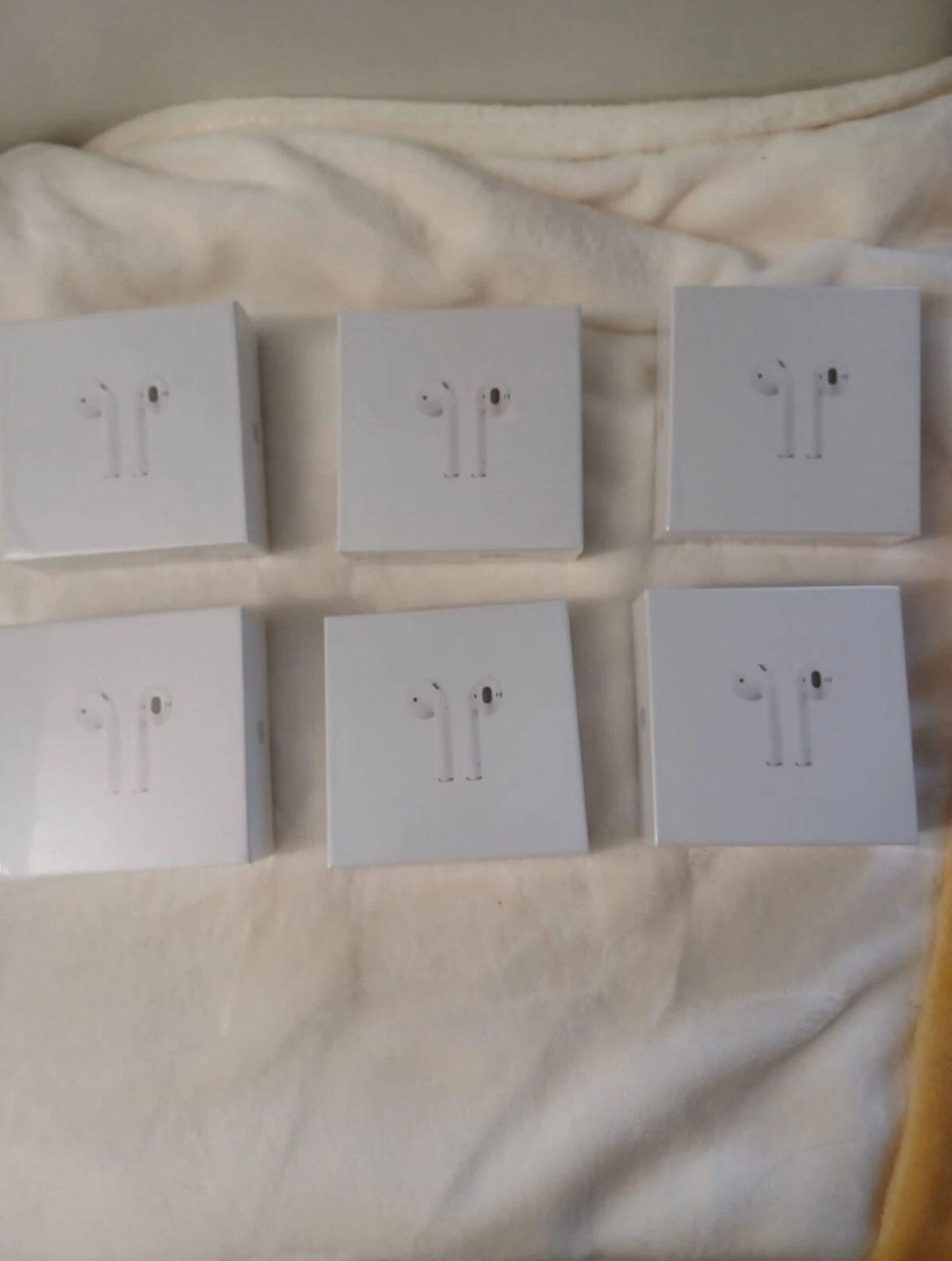 Apple AirPods 2nd Generation Brand New