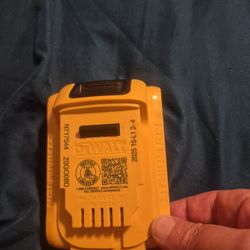 DeWalt 20v max battery 2AH