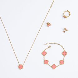 Hot Lucky Four Leaves & Grass