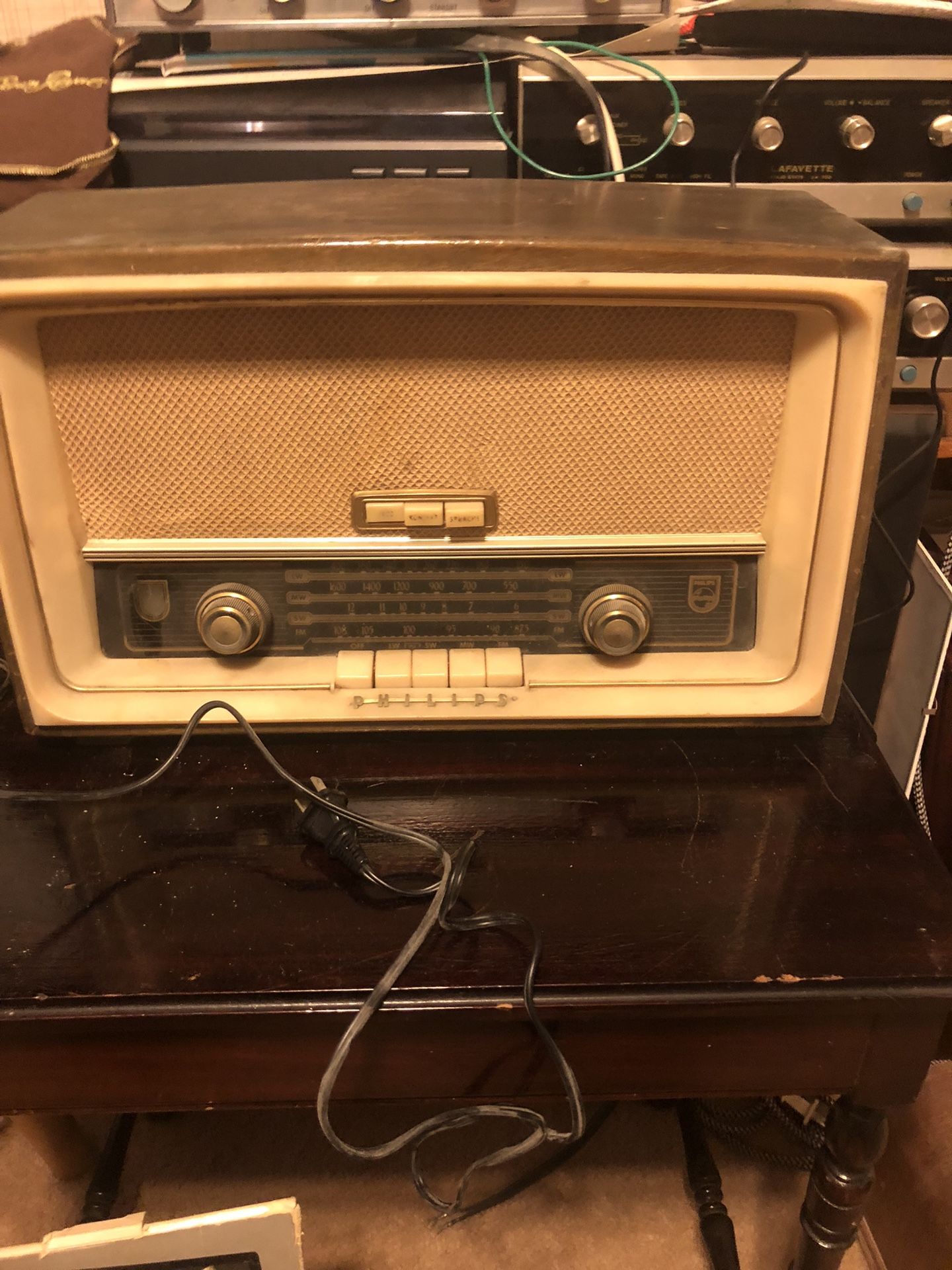 Vintage Antique Tube Radio Philips 1959
