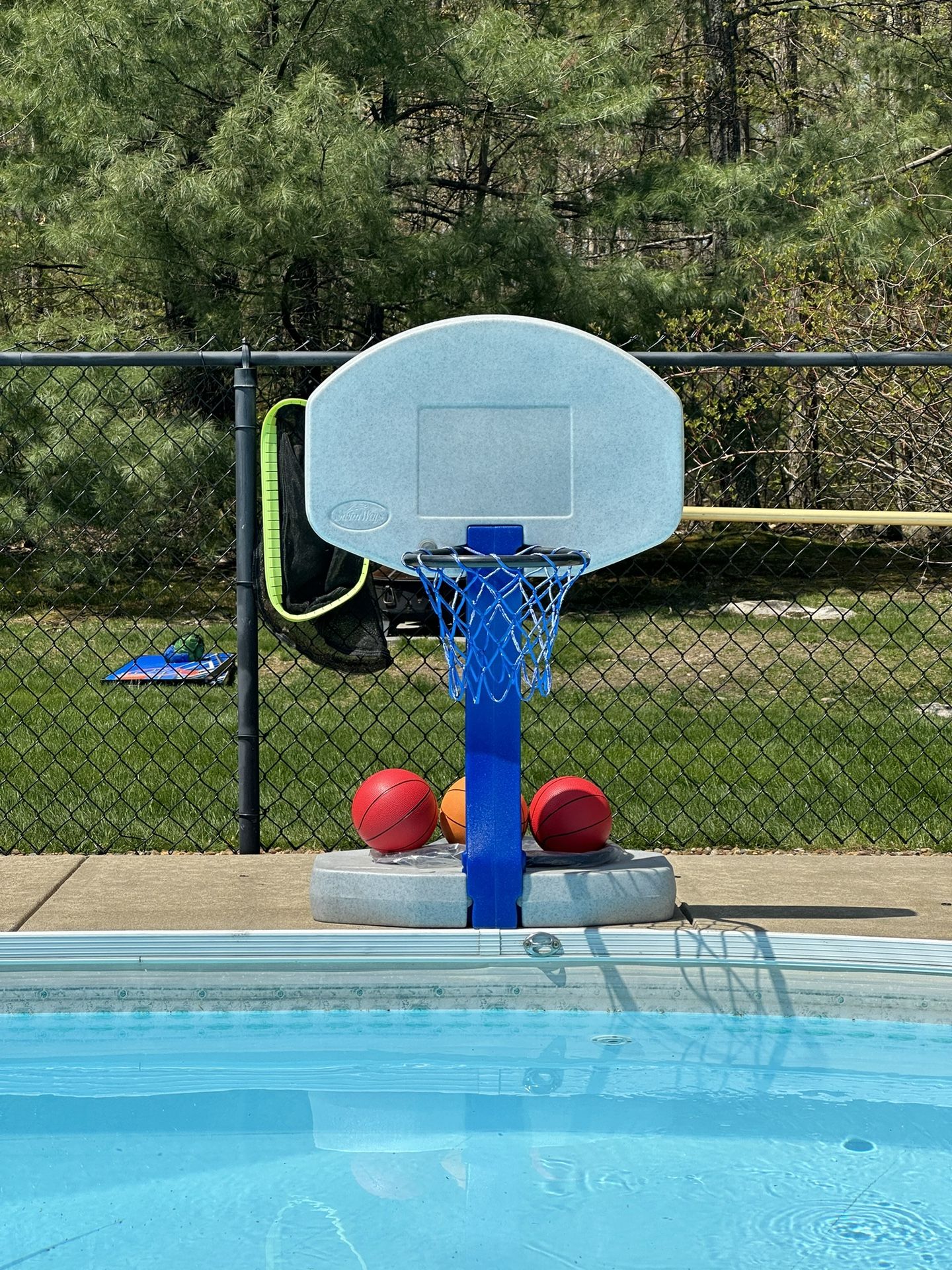 Swim Ways Basketball Hoop