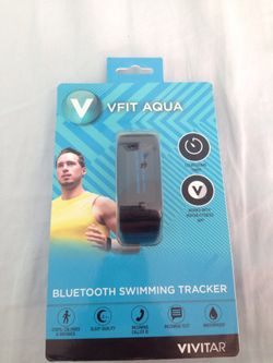 Bluetooth swimming tracker Fitbit