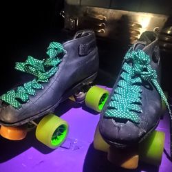 Roller Dirby .Speed Skates