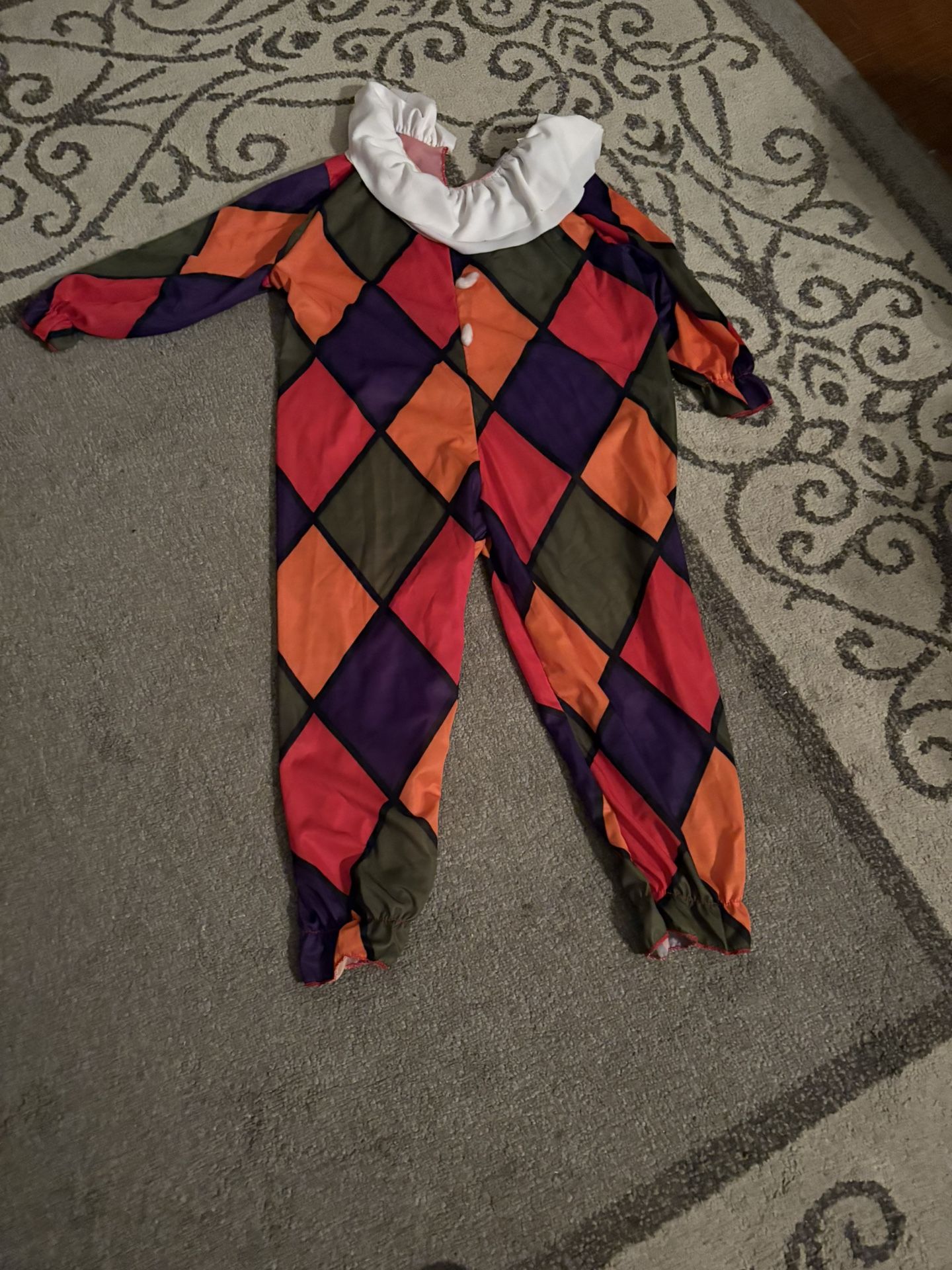 Costume