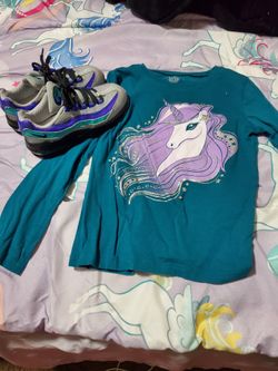 Size 11c . Asking $25 . Comes With Shirt Size 5T