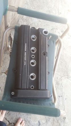 B20b valve cover good condition still oem paint