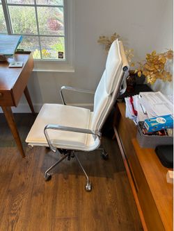 Laura Davidson White Office Desk Chair